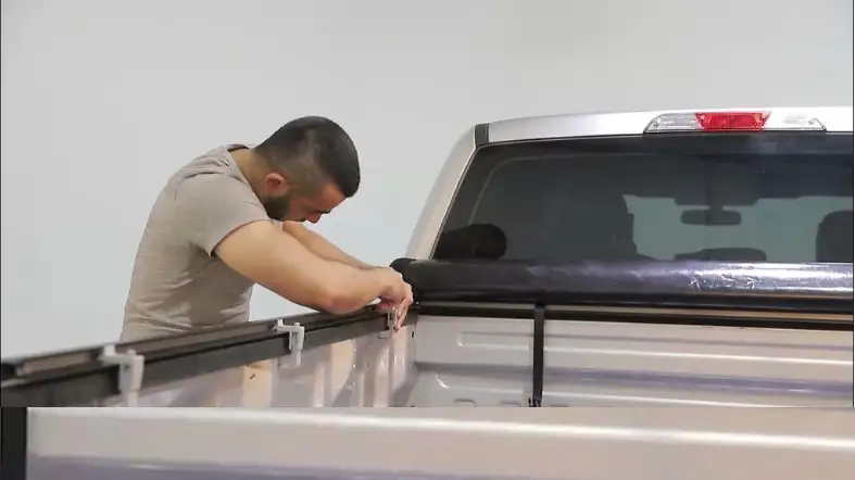 Choosing the Right Tonneau Cover Repair Shop