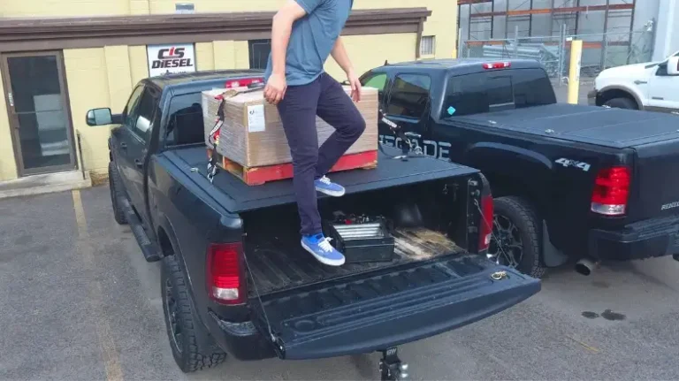 Can you walk on a hard tonneau cover