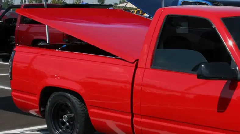 Choosing The Right Type Of Paint For Tonneau Covers