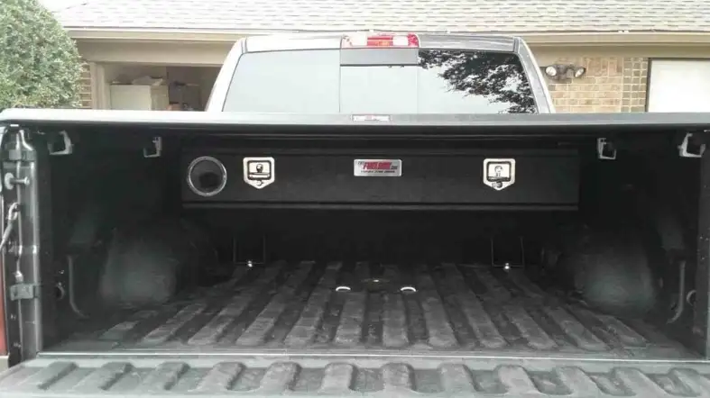 Factors to Consider When Choosing a Tonneau Cover for a Bed Liner