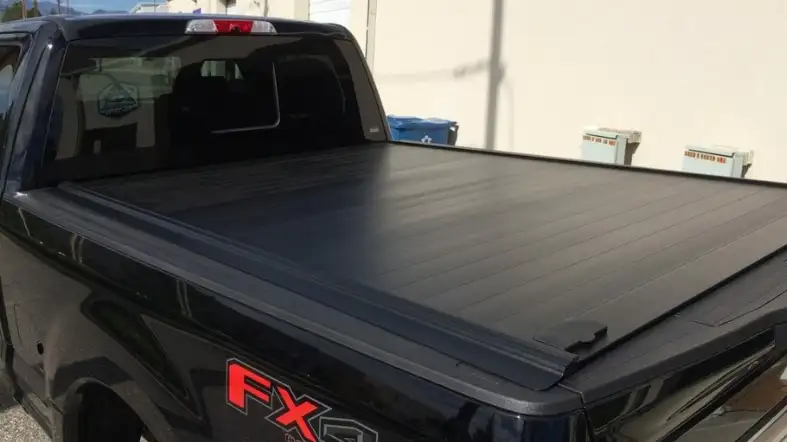 Factors to Consider When Selecting a GM Tonneau Cover