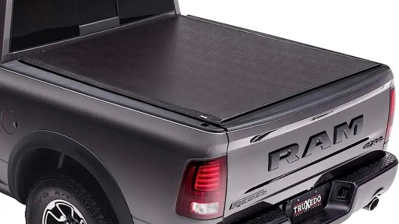 Key Features of the TruXedo Deuce Hybrid Tonneau Cover