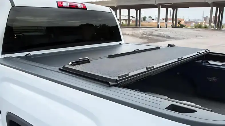 Selecting The Perfect 6.5 Tonneau Cover For Your Ford F-150