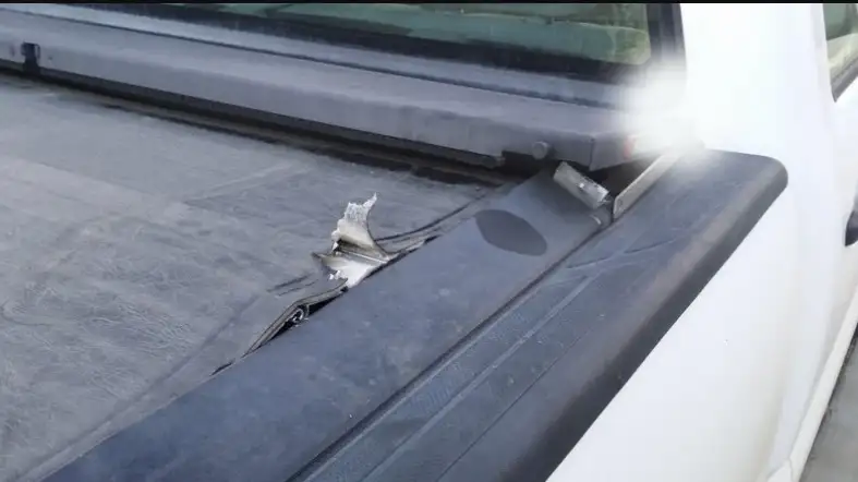 Step-by-Step Guide: How to Repair a Torn Tonneau Cover