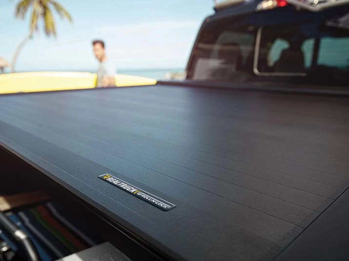 RealTruck Roll-N-Lock E-Series Electric Retractable Tonneau Cover Review 1 Aluminum Construction