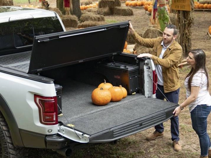 Gator EFX Hard Folding Tonneau Cover Review 1 Easy to Use and Lightweight