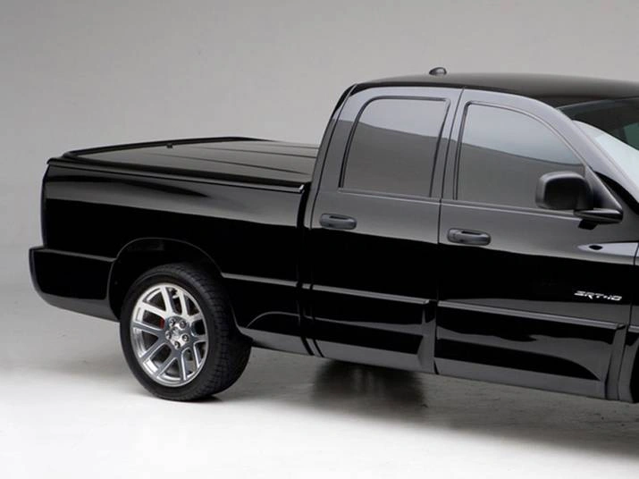 RealTruck UnderCover LUX One Piece Tonneau Cover Review 1 Factory Painted