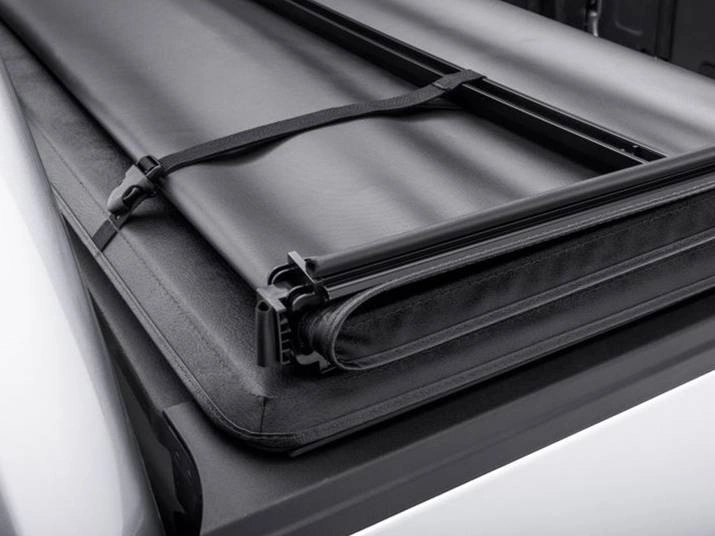 Gator SFX Tri-Fold Soft Folding Tonneau Cover Review 3 Fastening Buckles