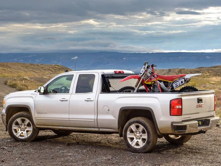 RealTruck BAKFlip F1 Hard Folding Tonneau Cover Review 1 Full Bed Access