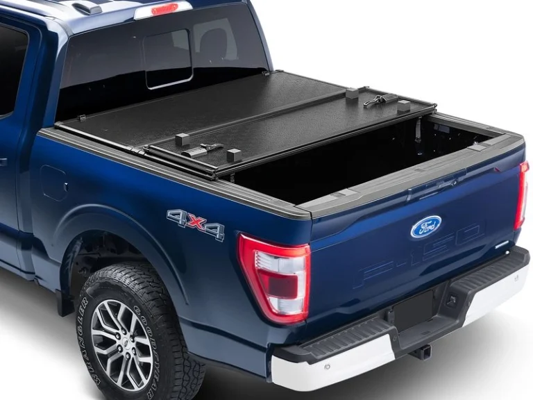Gator Trio Hard Folding Tonneau Cover