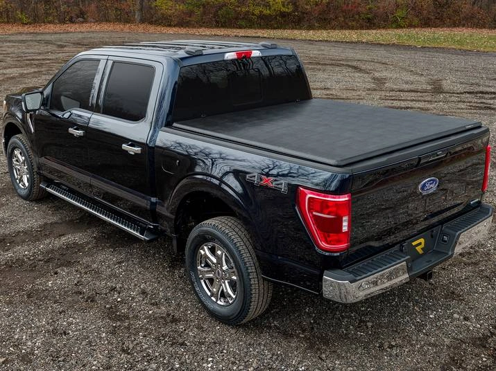 RealTruck Extang Trifecta 2.0 Soft Folding Tonneau Cover Review 3 High-end Appearance