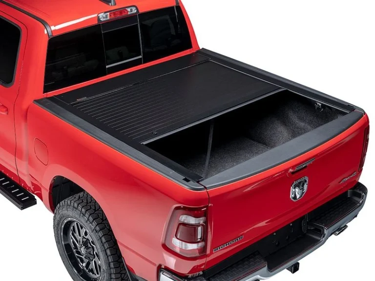 Pace Edwards Full Metal JackRabbit Manual Retractable Tonneau Cover