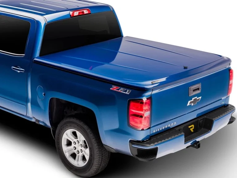 RealTruck UnderCover LUX One Piece Tonneau Cover