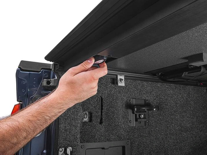 RealTruck Extang Endure ALX Hard Folding Tonneau Cover Review 1 Rotary Latch