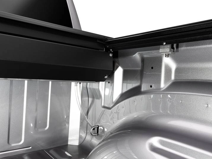 RealTruck Roll-N-Lock M-Series Manual Retractable Tonneau Cover Review 2 Ultra-Slim Canister