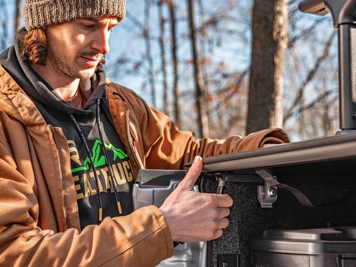 RealTruck TruXedo Pro X15 TS Soft Roll-Up Tonneau Cover w/ T-Slot Rails Review 4 UNBELIEVABLY EASY TO OPERATE