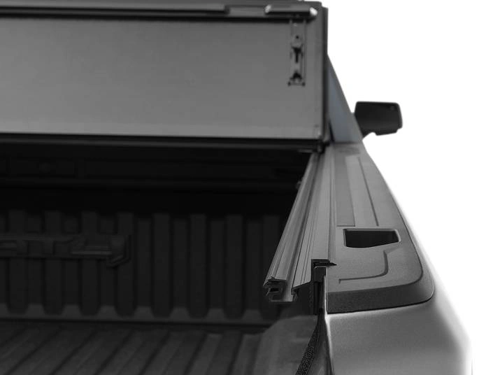 RealTruck BAKFlip F1 Hard Folding Tonneau Cover Review 2 Water Drainage System