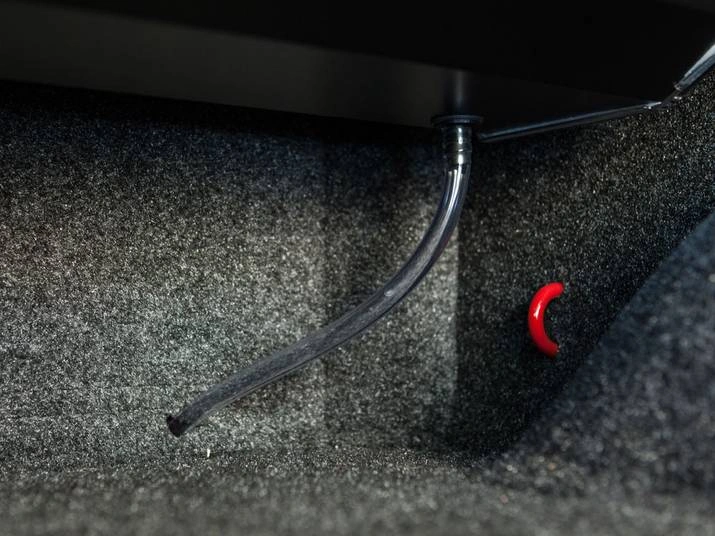 GatorTrax MX Electric Retractable Tonneau Cover Review 5 Water Drainage System