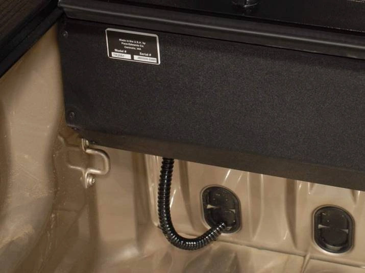 Pace Edwards JackRabbit Manual Retractable Tonneau Cover Review 5 Weather Resistant Design