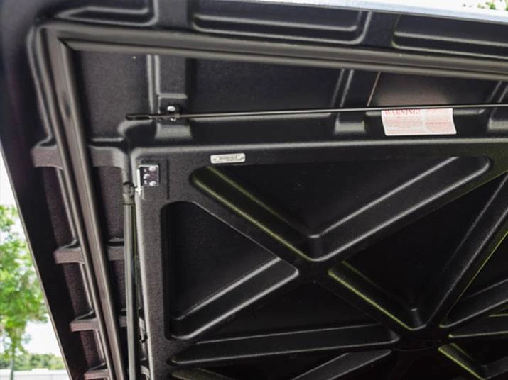 RealTruck UnderCover SE One Piece Tonneau Cover Review 2 Weather Tight